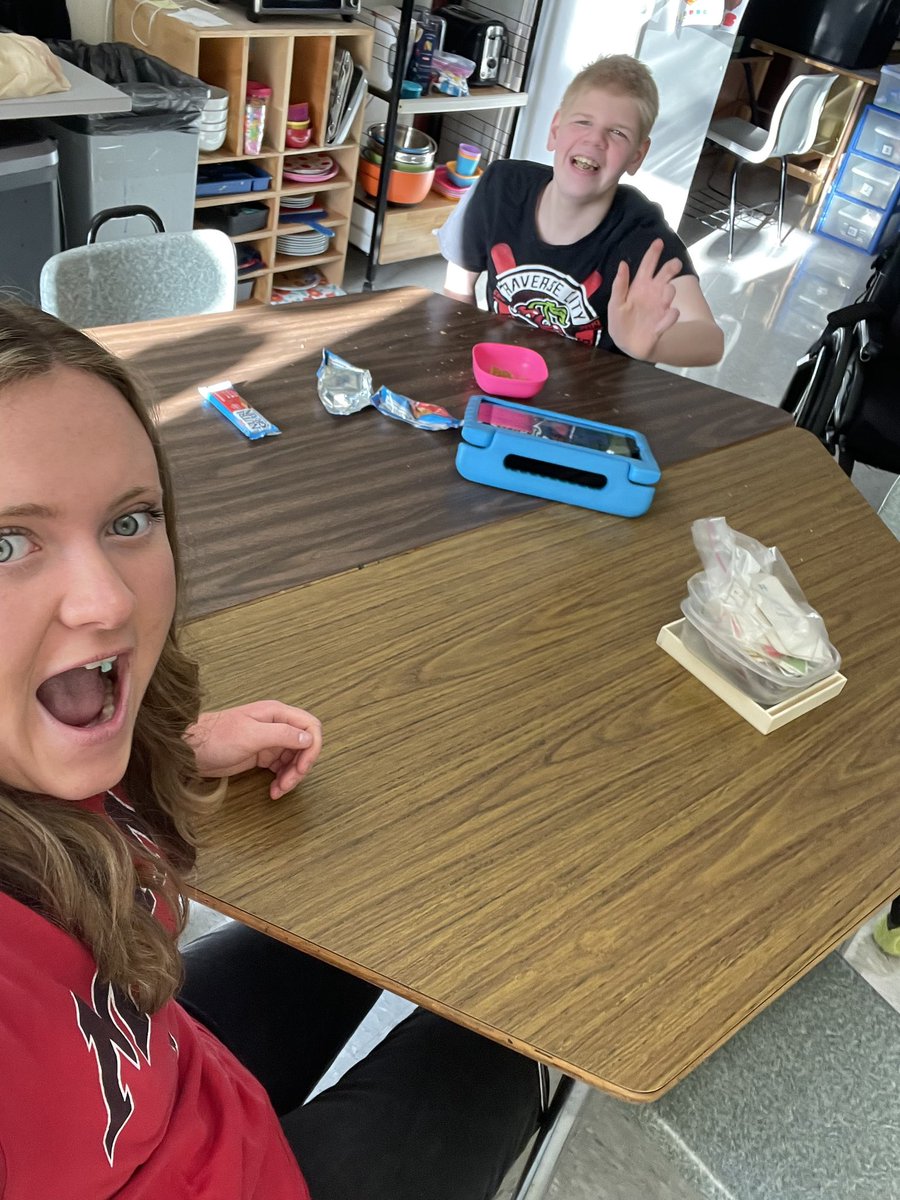 We love our senior mentors!!! Gonna miss Emma next year but we know she will do amazing things! #beLOVEland
@Lovland_HS <a href="/lhs_transition/">Loveland Transition Program</a> <a href="/TigerSupt/">Mike Broadwater</a> <a href="/PrincipalKohls/">Jesse Kohls</a> <a href="/corbinmb/">Mary Beth Corbin</a>