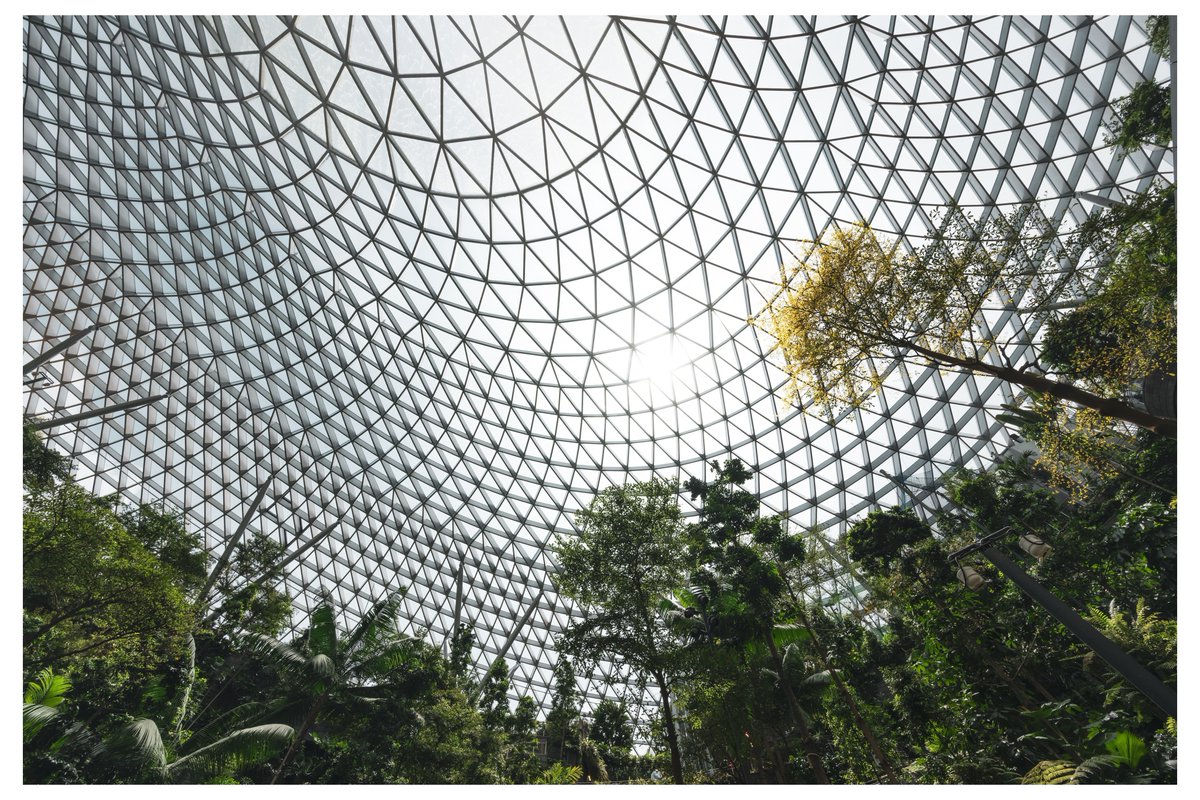 Jewel Changi Airport (Singapore)が映えてた