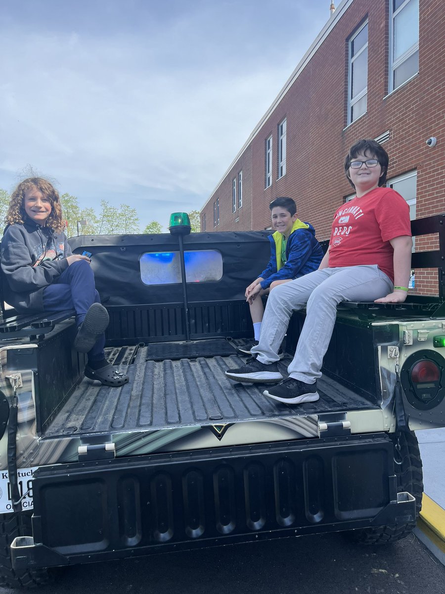 Touch A Truck fun! 💙💙 #TMGenius