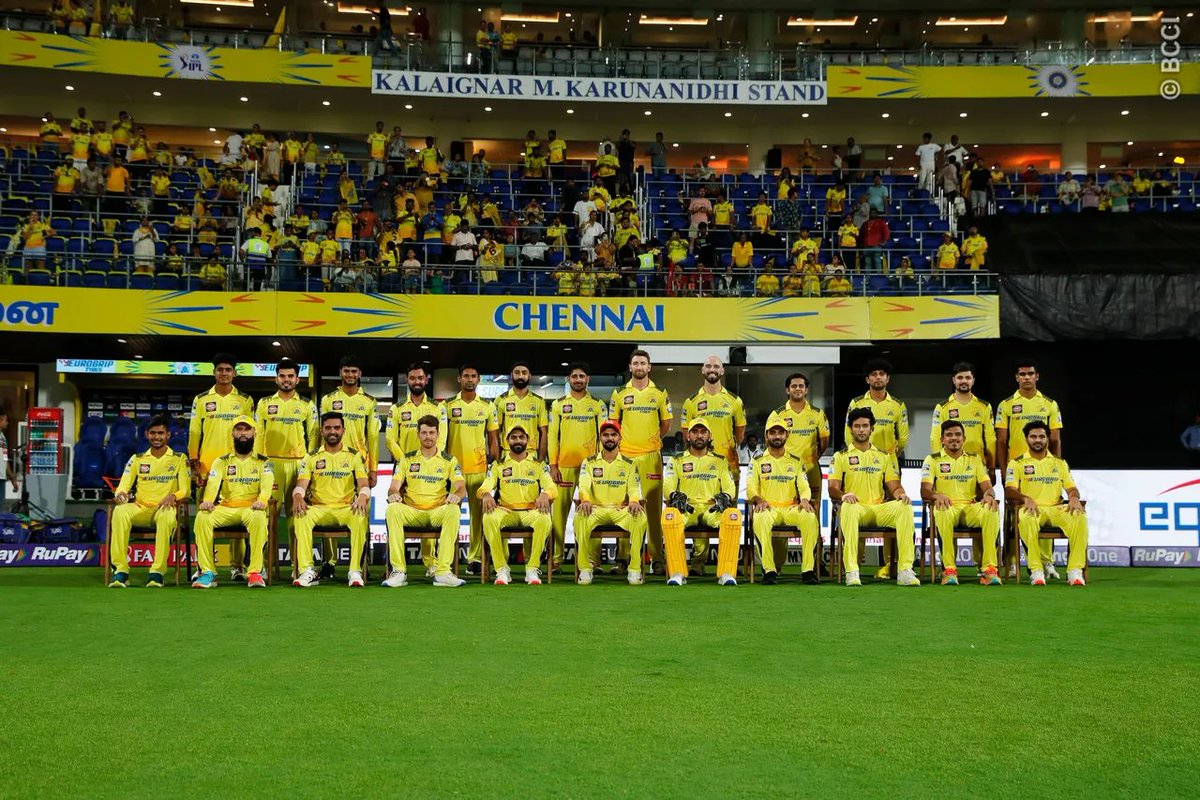 THE GROUP PICTURE OF CHENNAI SUPER KINGS 🦁