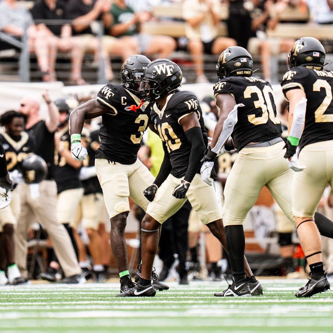Wake Forest transfer cornerback DaShawn Jones has heard from a slew of Big Ten and SEC schools since entering the portal yesterday, he tells @On3sports. Jones led WF with 3 INTs in 2023. He's also scheduled his first visit. Details: on3.com/news/wake-fore…