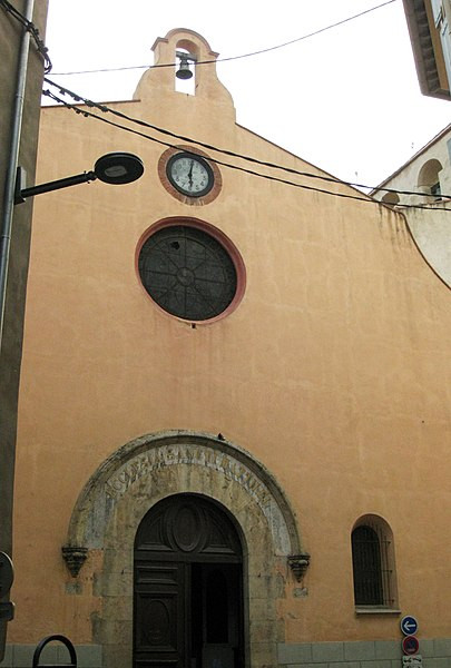 Eglise Saint-Mathieu à #Perpignan (#PyrénéesOrientales) En 1639, l'église primitive est détruite pour dégager les abords de la citadelle menacée par les Français. L'église est reconstruite aussitôt, les travaux... Suite 👉 monumentum.fr/monument-histo… #Patrimoine #MonumentHistorique