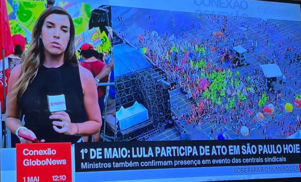 Um boneco do Bolsonaro coloca mais gente na rua.