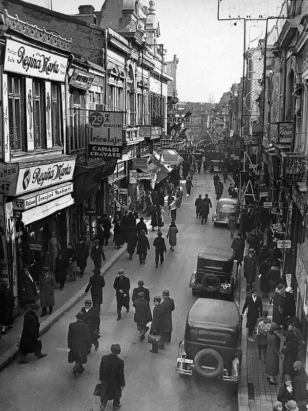 Strada Lipscani, #București  1928
Sursă Bucureștiul secret #history 
#TraveltoRomânia