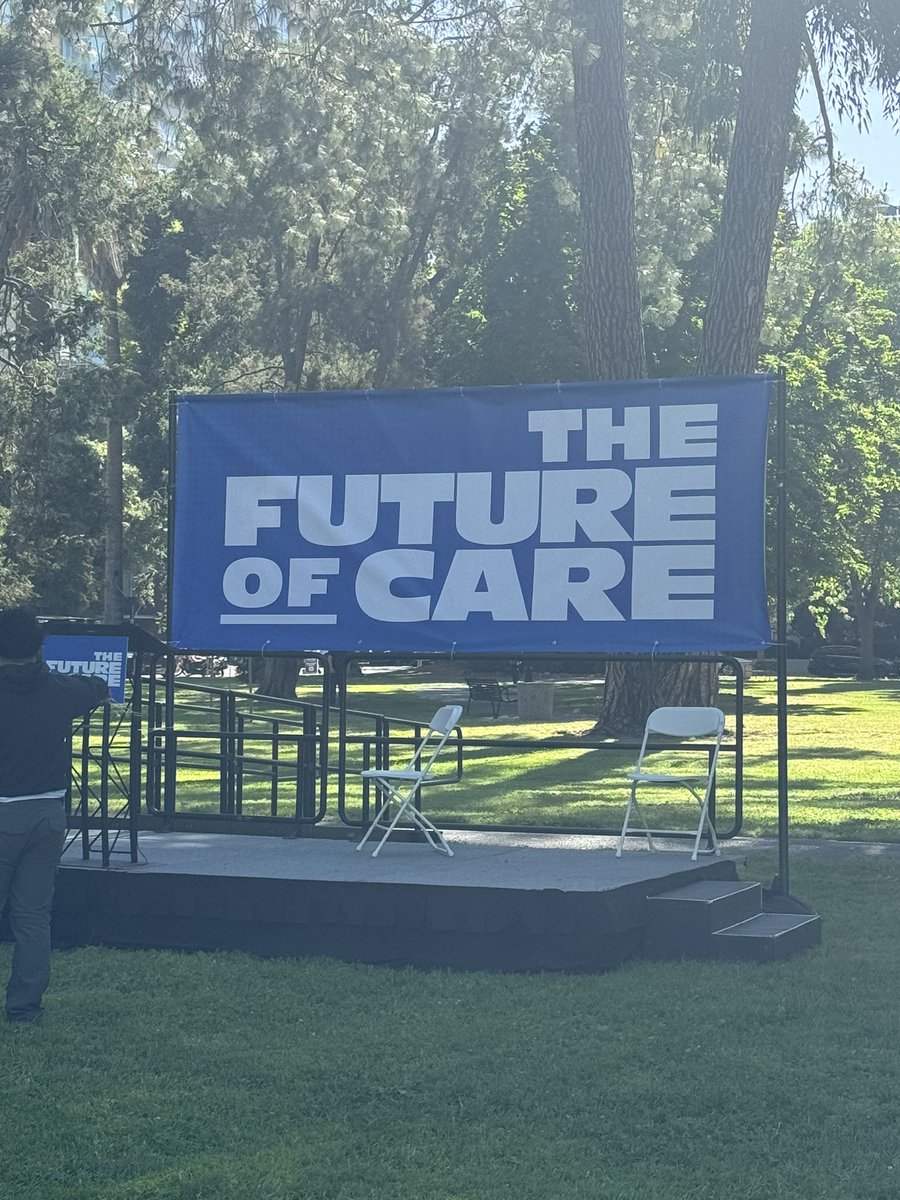 Pumped to be in California with @CaringAcrossGen and our partners from @pwcscorg @SEIU2015 @udw_union @HiHemployers & @justiceinaging to rally for #TheFutureOfCare for better funding for- ✅ Aging and Disabled Californians ✅ Care workers ✅ Family Caregivers #CareCantWait