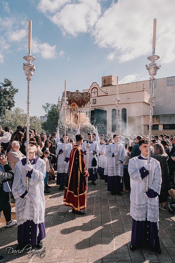 Procesión de la Hermandad del Cautivo, Lunes Santo 2024
Todas las fotos: lapasionenhuelva.com/especiales/sem…

#cautivo #misercordia #lunessanto #semanasanta2024 #huelva #fotos