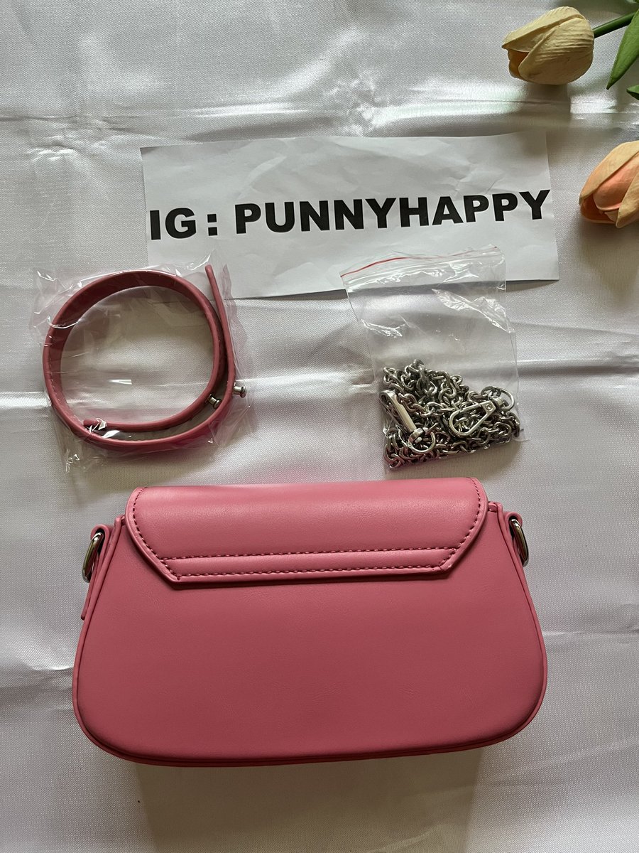 Kappa monet barbie pink (defect)
ของใหม่ ไม่ผ่านการใช้งาน
 พร้อมโอน 430 รส 
งดต่อค่า❌
💜ขอดูเพิ่มเติมได้ค่า
#madampeony #ส่งต่อกระเป๋า #ส่งต่อเสื้อผ้า #labella #ส่งต่อcintage #ส่งต่อstylistshop #cintageshop #kappabkk #atreasurebox #ส่งต่อkappabkk #pinable