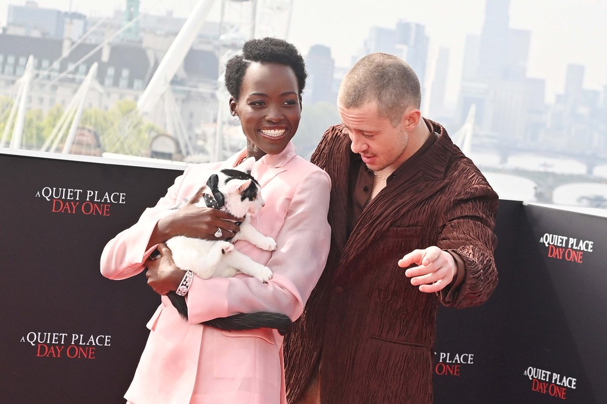 Lupita Nyong’o & Joseph Quinn (+ a friend) at a photocall for ‘A Quiet Place: Day One’