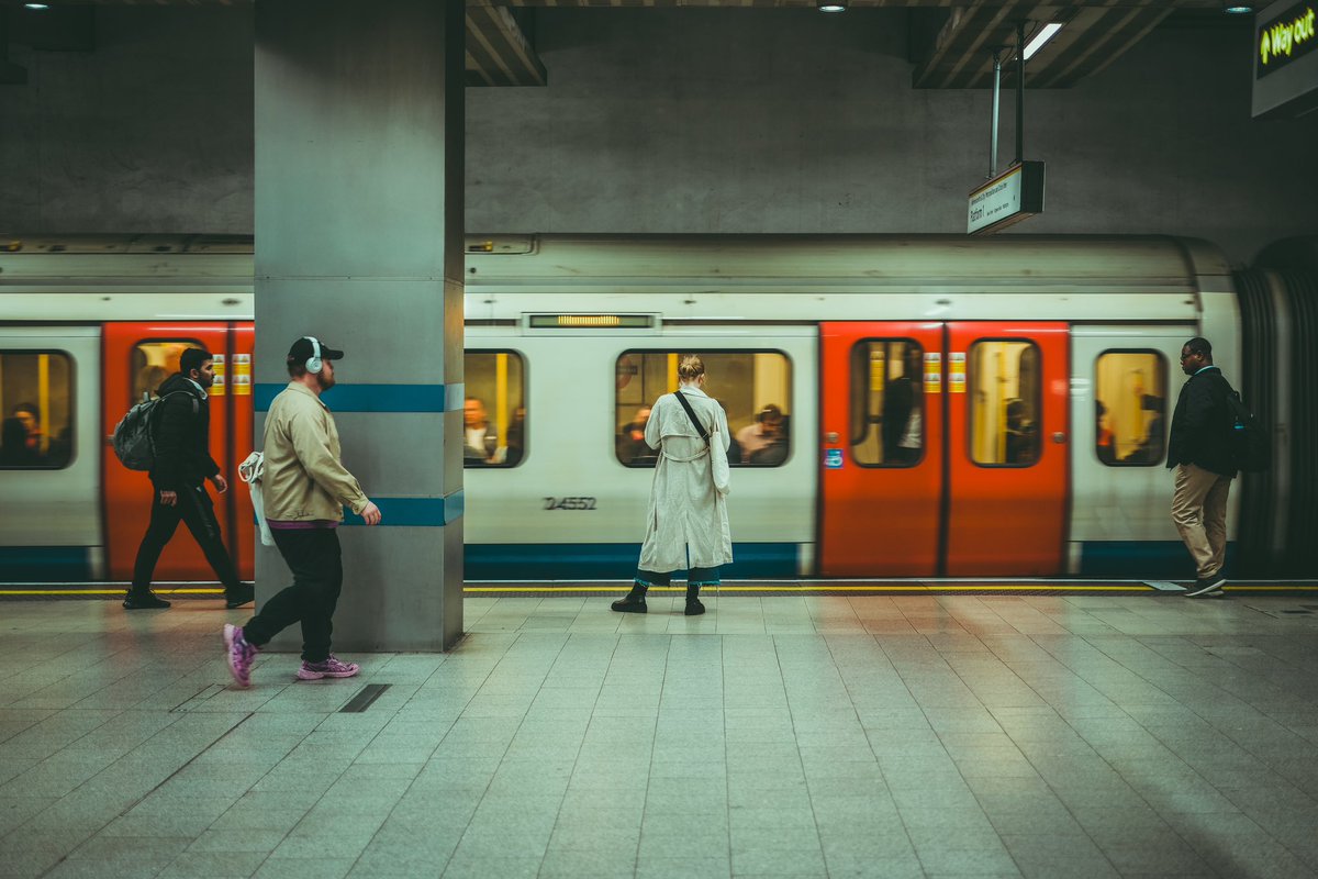 “Going Underground” ….. #streetphotography #photographylovers #photooftheday #londonstreetphotography #londonunderground