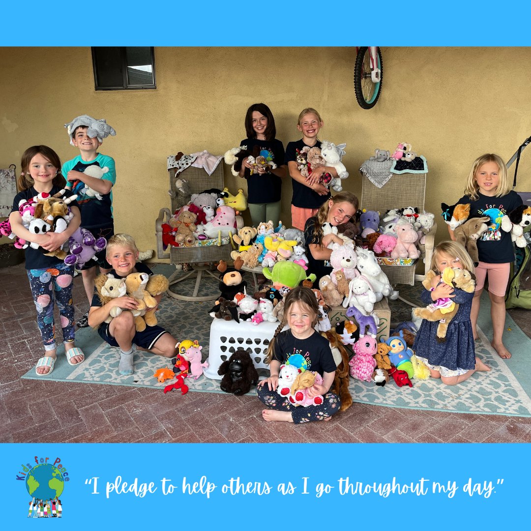 White Rock KfP in White Rock, NM, USA, collected 134 stuffed animals for children of families seeking asylum at a shelter located a few hours away. Thank you White Rock KfP for squeezing your love into these stuffed animals – we know the kids who receive them will feel it!