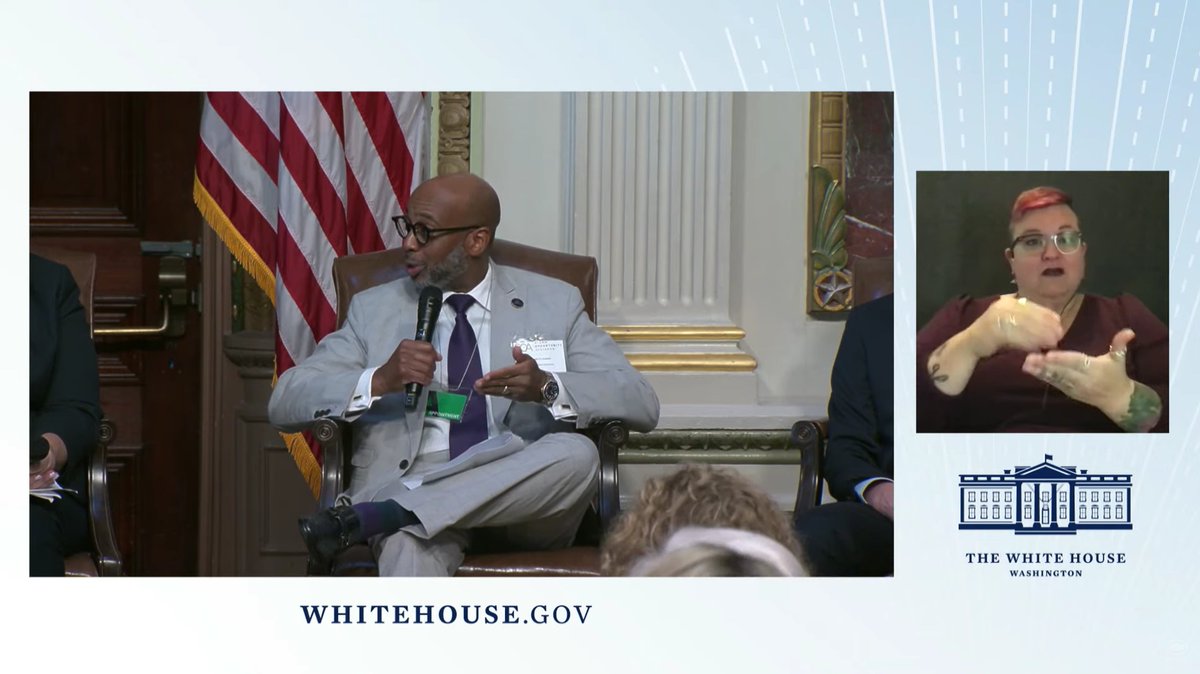 This morning, Dean Jerlando F. L. Jackson spoke at the White House Summit on STEMM Equity and Excellence. The college applauds his efforts of improving equity in STEMM! Learn more: spr.ly/6014jJ1Pk