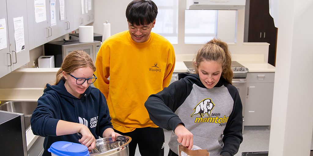 Become a Recreation Technician this summer! We’re hiring for wading pools, recreation facilities, and for preschool, children’s, and youth programs. Applications are still being accepted. Apply online at: winnipeg.ca/hr.