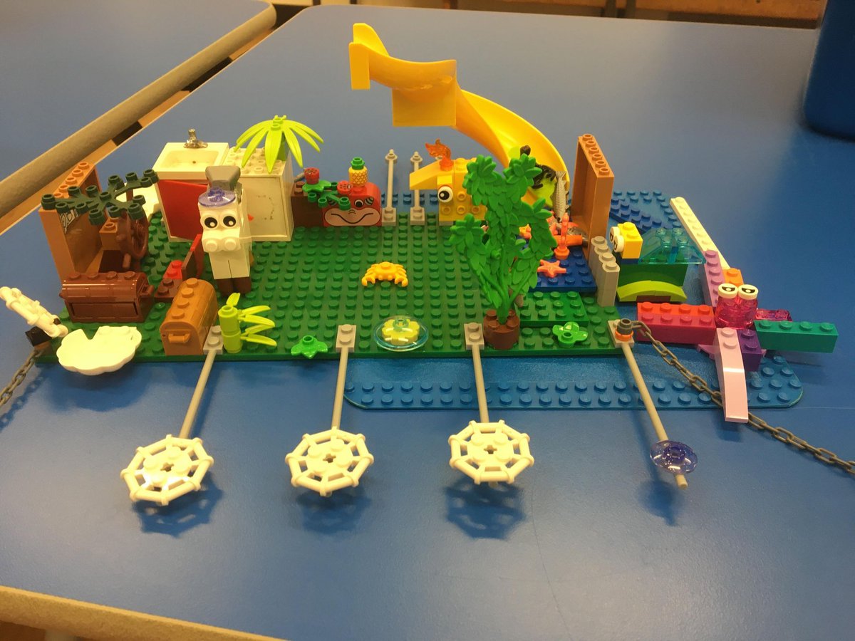 Noah's ark complete with paddles and a water slide! Lots of animals safely aboard! #lego #afterschoolclub #Bible