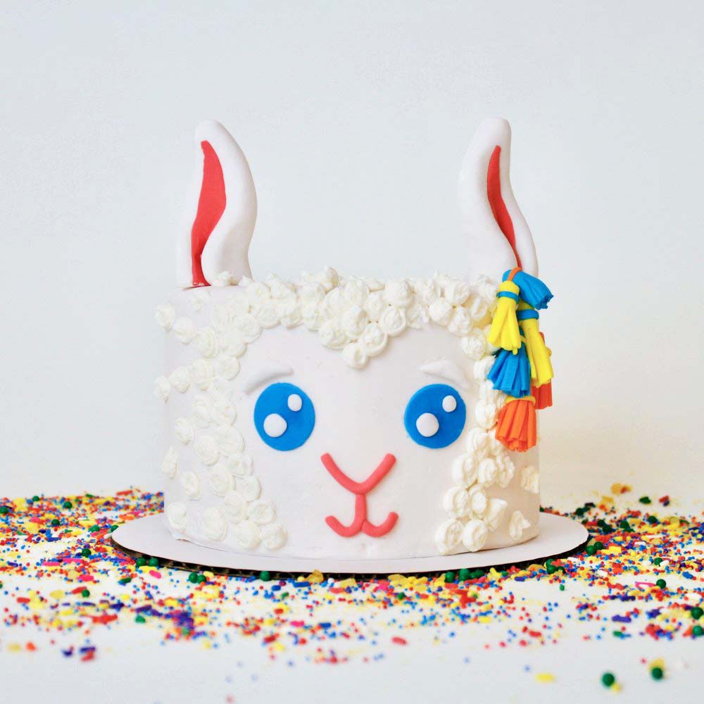 BEGINNER LLAMA CAKE CLASS - Saturday, May 25th at 4:30pm-6pm

charmcitycakes.com/baltimore-clas…

#ccc #charmcitycakes #cakeclass #duffgoldman #kidsbakingchampionship #foodnetwork #baltimore #baltimoreclasses #baltimorebakery #bmore #fun