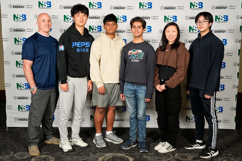 You rock, Morgantown High School! Congrats on your exceptional effort at the National Science Bowl. The Morgantown team competed at nationals as the winner of the 2024 West Virginia Regional Science Bowl hosted by #NETL. netl.doe.gov/node/13667 #STEM