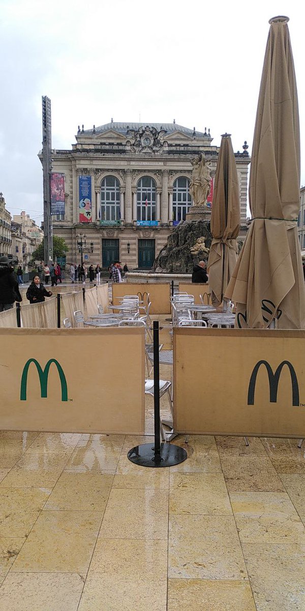 Michaël Delafesse 🇫🇷 Maire Montpellier parodie (@mdelafesse) on Twitter photo Grâce à <a href="/McDonaldsFrance/">McDonald's France</a> et sa taxe de droit de terrasse, nous avons pu financer les travaux de la place de la Comédie à #Montpellier . Pour les remercier, nous avons décidé de renommer le symbole de Montpellier : Les 3 Grasses. Grâce à <a href="/McDonaldsFrance/">McDonald's France</a> et sa taxe de droit de terrasse, nous avons pu financer les travaux de la place de la Comédie à #Montpellier . Pour les remercier, nous avons décidé de renommer le symbole de Montpellier : Les 3 Grasses.