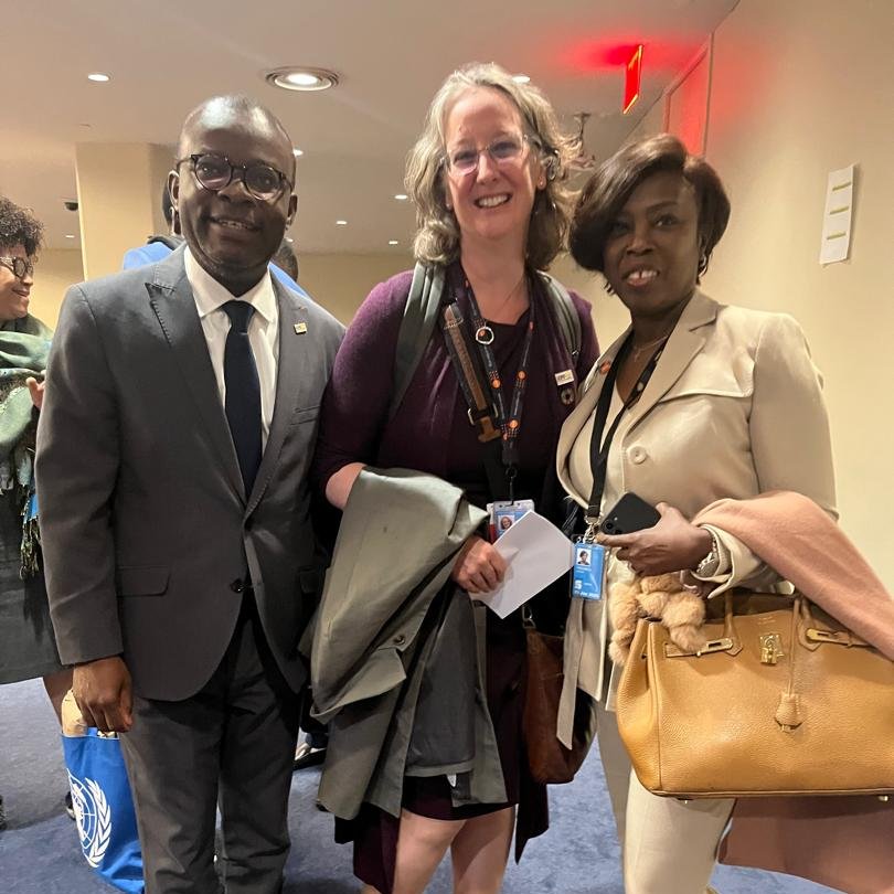 #OurCommonFuture depends on how well we let young people lead.

Ctry Rep @Jyaguibou, @UNFPAELO Chief @EpieSaturnin & @UNFPA Program Director @juliabuntingPC after fruitful exchanges on challenges faced by youth in Mdg🇲🇬 & partnership opportunities to ensure that #YouthLead
#CPD57