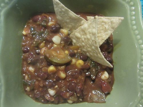 This black bean soup recipe is a quick meal that will allow you to use any seasonal vegetables that you can imagine! Vegetable bean soups are filling without being caloric! Great choice.

healthy-diet-habits.com/black-bean-sou…

#BlackBeans #BlackBeanSoup #BeanSoupRecipe #Beans #Soup #SoupRecipe