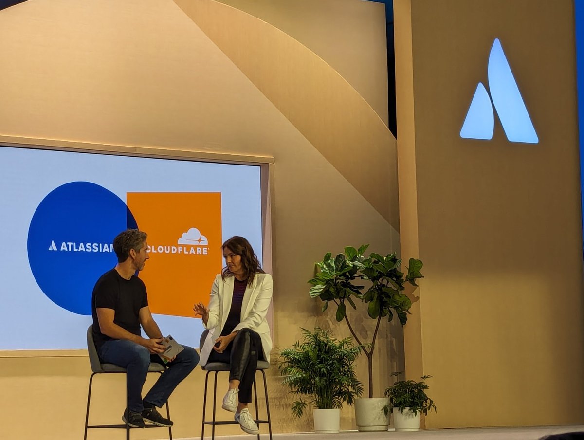 Cloudflare's co-founder and COO @zatlyn sharing a story of moving from running the company using Post-its to now running hundreds of @Atlassian Jira projects. #AtlassianTeam24