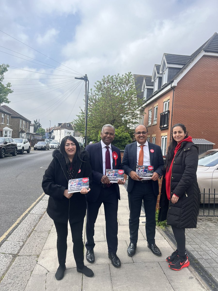 Only 1 day to go till polling day! What a brilliant campaign session this morning with lots of support on the doorstep. Final push for @SadiqKhan @BassamMahfouz @JasbirAnand2 @CllrSKJassal @labourdoorstep_ 🌹