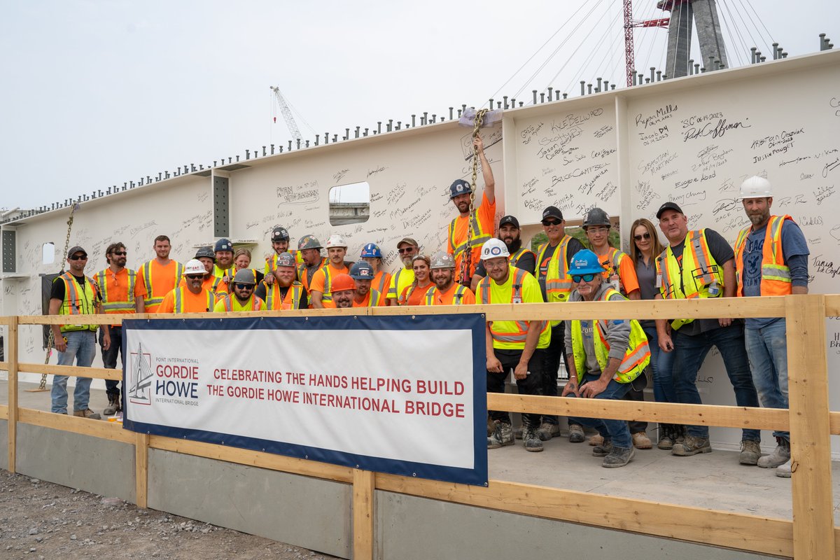 Today is #NationalSkilledTradesDay in 🇨🇦 and the 🇺🇸. To celebrate we’ve posted a new gallery featuring some of the skilled tradespeople working on the #GordieHoweBridge project: gordiehoweinternationalbridge.com/en/gallery