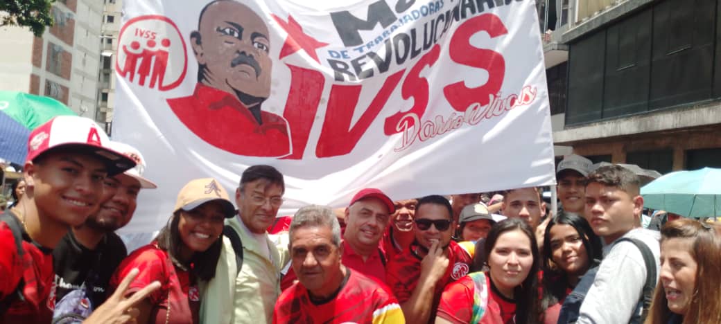 Los trabajadores y las trabajadoras del Instituto Venezolano de los Seguros Sociales (IVSS) se concentran en el centro de Caracas para celebrar el Día del Trabajador junto al pueblo venezolano. #MayoDeTransformación @MagaGutierrezV @NicolasMaduro @delcyrodriguezv