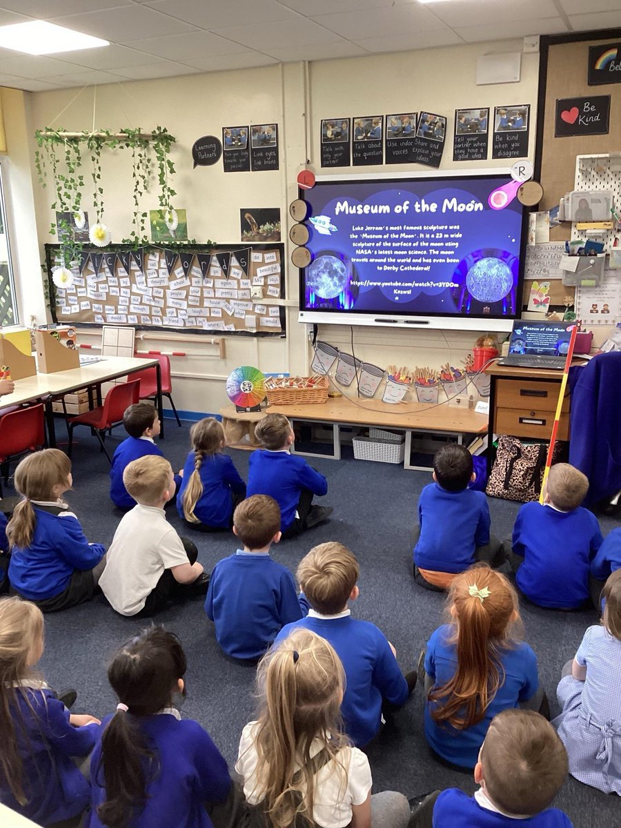 After learning about this half terms artist Luke Jerram, it was great to hear that many of the children had actually been to visit his most famous sculpture ‘The Museum of the Moon’ at Derby Cathedral! 🌝@fieldhouseinfs @embarkfed @lukejerram
