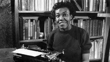 #OTD in 1950, Gwendolyn Brooks became the first Black author awarded the #Pulitzer Prize for #Poetry, for her book Annie Allen.  

poetryfoundation.org/poets/gwendoly…