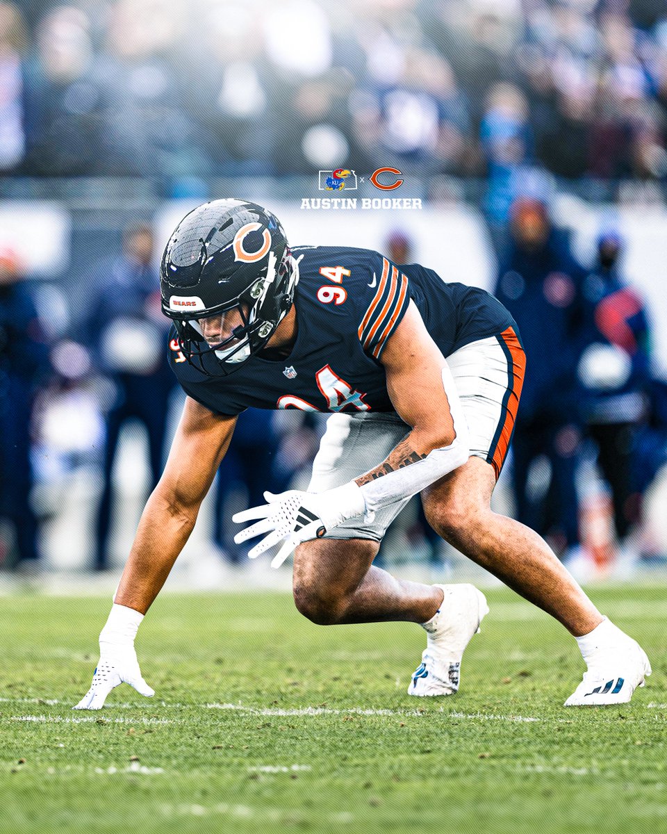 Monster of the Midway 🐻⬇️ @austinbookerr x @ChicagoBears