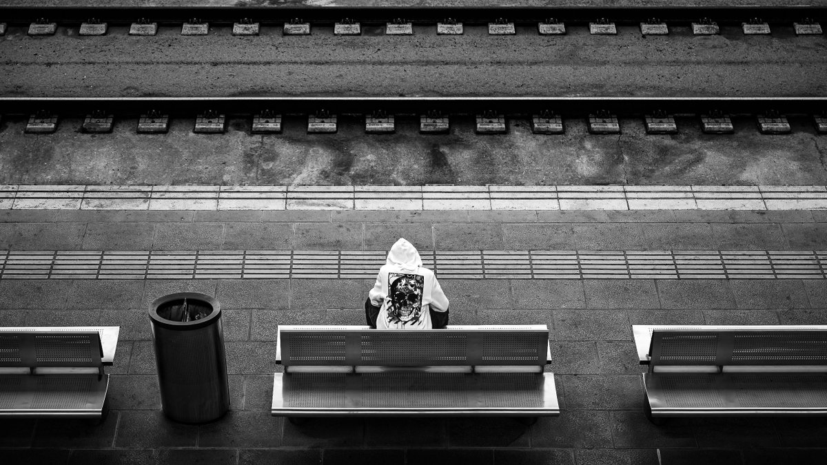 Awaiting/Esperant #streetphotography 

Aquesta hauria d'agradar més aquí que a IG, en teoria. A veure si és veritat...