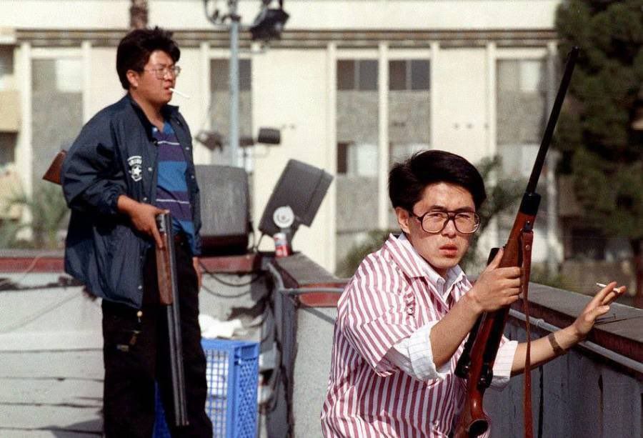 This weekend is the 30-year anniversary of the Rooftop Koreans of the 1992 LA Riots.
This is the legacy of Korean-Americans. Strong, pro-2A men exemplifying valor & virtue in protecting their families, communities, and businesses.
