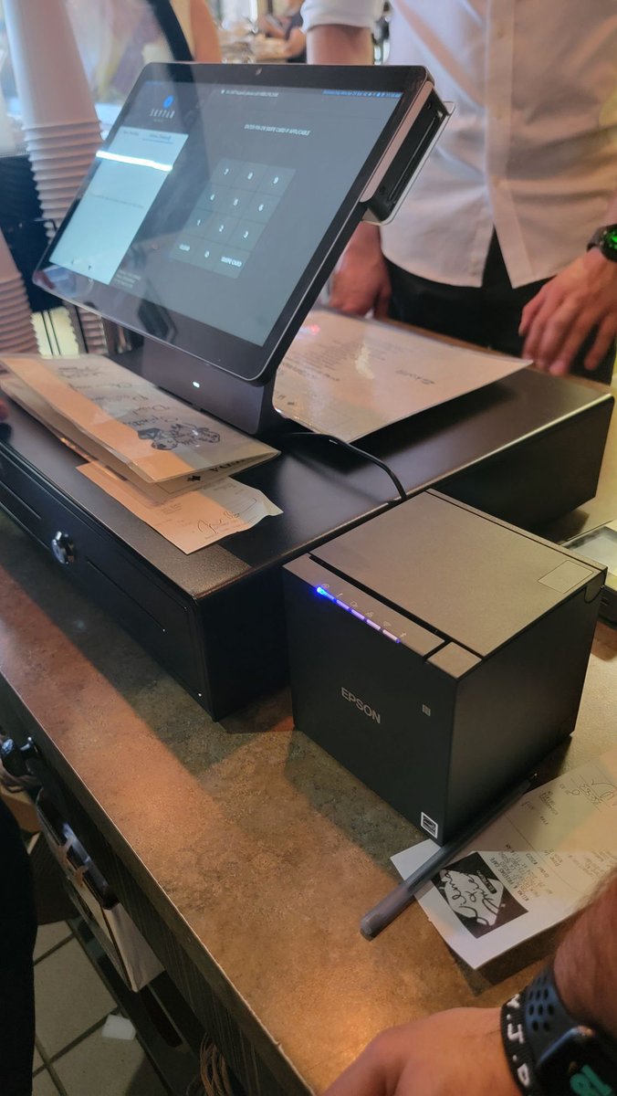 Wilma & Friedas Cafe in Palm Desert, CA had @Shift4 tech Anthony out to install their new @SkyTabPOS