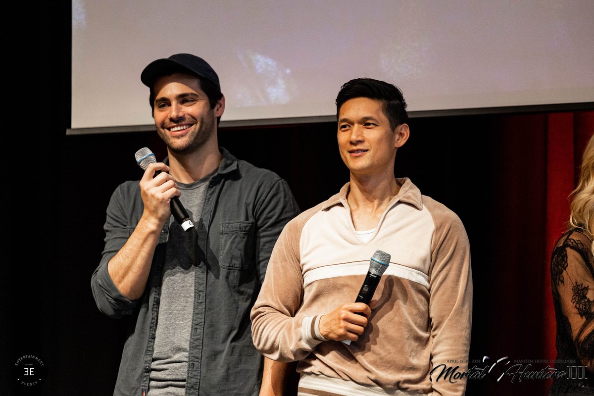 Saturday Opening with Will Tudor, Tessa Mossey, Alberto Rosende, Dominic Sherwood, Kat McNamara, Harry Shum Jr. and Matthew Daddario at Mortal Hunters III, April 2024. Mortal Hunters III Gallery: facebook.com/media/set/?set… #shadowhunters #shadowhunterscon #shadowfam #angels