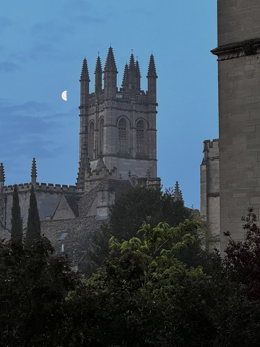 Dr. Katharine Fellows (@katiefellows1) on Twitter photo Might be 2 of my favourite photos Iโve taken in my time at Oxford- this morning <a href="/magdalenoxford/">Magdalen College</a> <a href="/UniofOxford/">University of Oxford</a> on our way to celebrate May Morning ๐ Might be 2 of my favourite photos Iโve taken in my time at Oxford- this morning <a href="/magdalenoxford/">Magdalen College</a> <a href="/UniofOxford/">University of Oxford</a> on our way to celebrate May Morning ๐