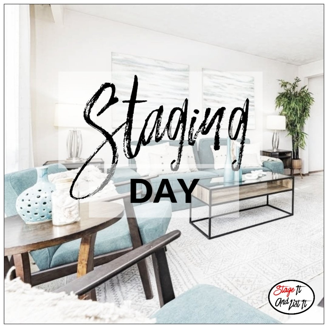 #StagingDay in Pickering ❤️! Gorgeous 3+1 bedroom home, finished basement, and an incredible backyard oasis. Stay tuned. Will be listed by @tonyasellinghomesindurham, styled by @stageitandlistit.
.
.
#stageitandlistit #homestaging #stagingsells #staging #staginghomes