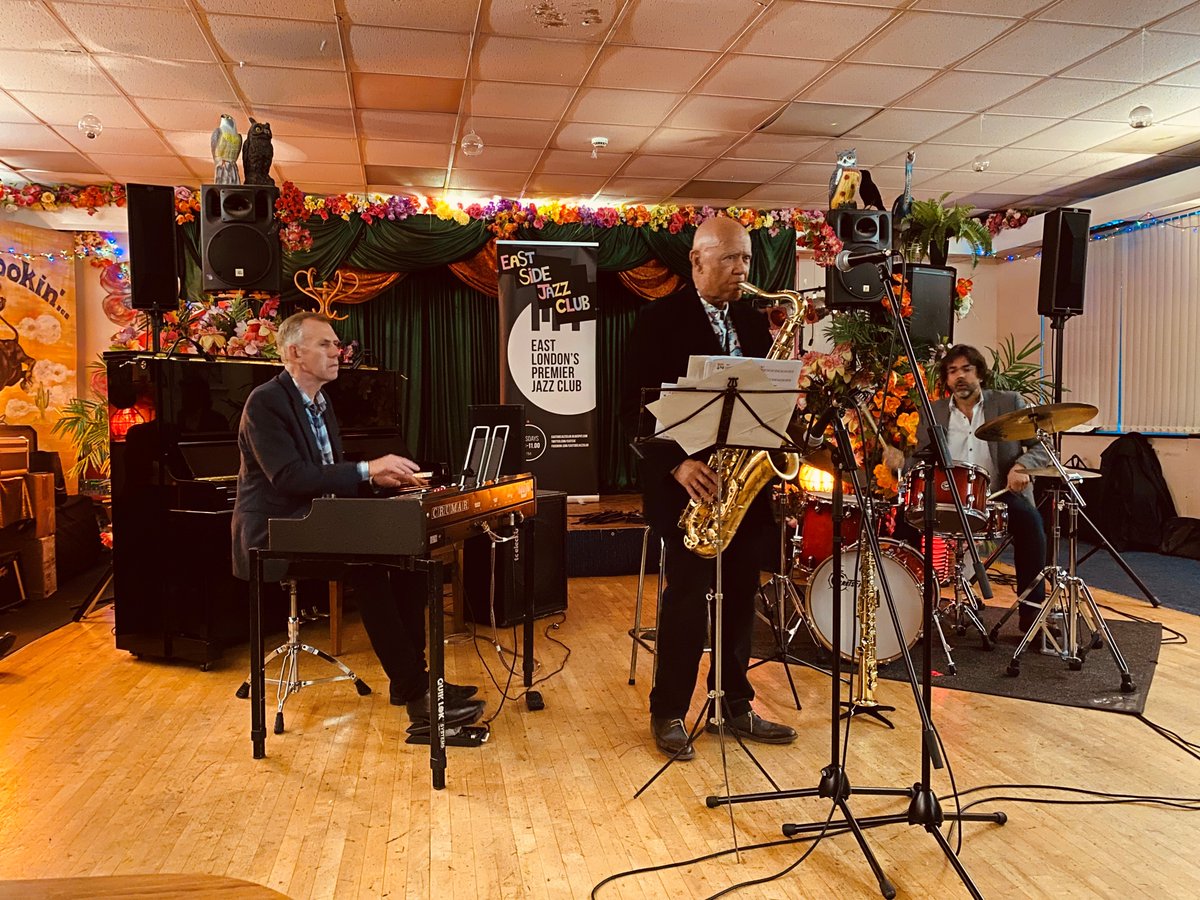 East Side Jazz Club Leytonstone (@eastsjc) on Twitter photo A fantastic night at East Side last night as jazz maestro Art Themen and his wonderful Trio (Pete Whittaker, organ and piano; <a href="/GJDouble/">George Double</a>, drums) kept a full house of happy punters well entertained. And there’s great live jazz in E11 each and every Tuesday: eastsidejazzclub.co.uk/upcoming-event… A fantastic night at East Side last night as jazz maestro Art Themen and his wonderful Trio (Pete Whittaker, organ and piano; <a href="/GJDouble/">George Double</a>, drums) kept a full house of happy punters well entertained. And there’s great live jazz in E11 each and every Tuesday: eastsidejazzclub.co.uk/upcoming-event…