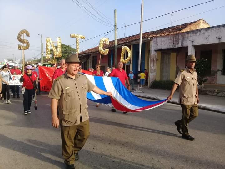 Así amaneció #Placetas, de fiesta por el día del Proletariado demostrando que estamos #UnidosXPorCuba Con el lema central de esta celebración #PorCubaJuntosCreamos