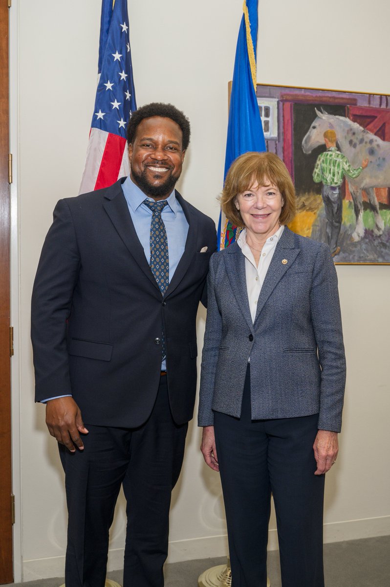 Michael Houston is an inspiration to his students. He was the first in his family to graduate college, and now he's Minnesota's Teacher of the Year. It was an honor to chat with him in DC today. I hope you keep inspiring our kids for years to come, Mr. Houston!