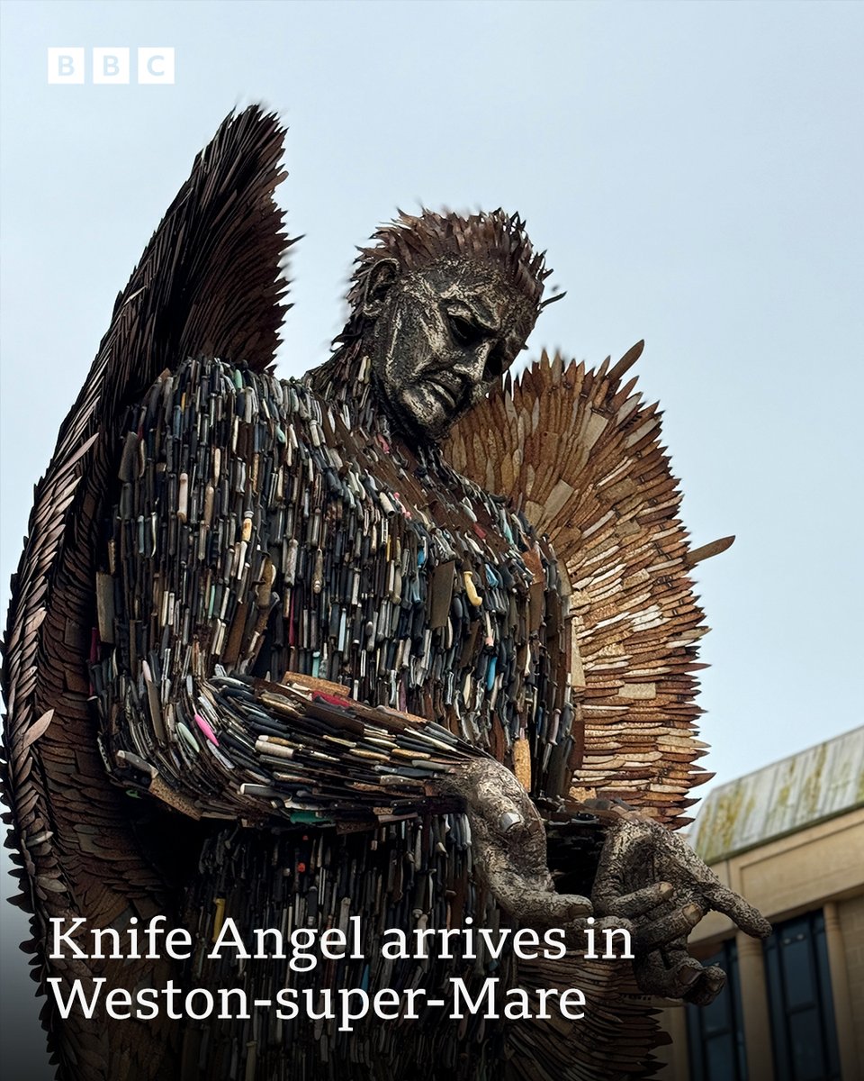 Have you seen it? This famous sculpture has travelled from Taunton to the Italian Gardens in Weston, where it’ll stay throughout May. It’s to raise awareness of knife crime ➡️ bbc.in/4doJnb6