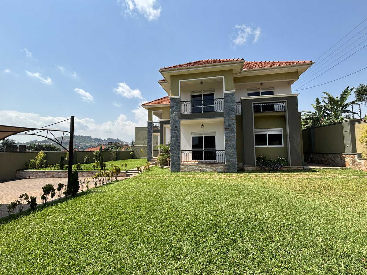 Property for sale:

Entebbe Road

Plot size: 25 decimals ~ 100ft X 100ft

Price: $250,000

Built 2023 | 5 bedrooms | 5 bathrooms

+256 708 732 104