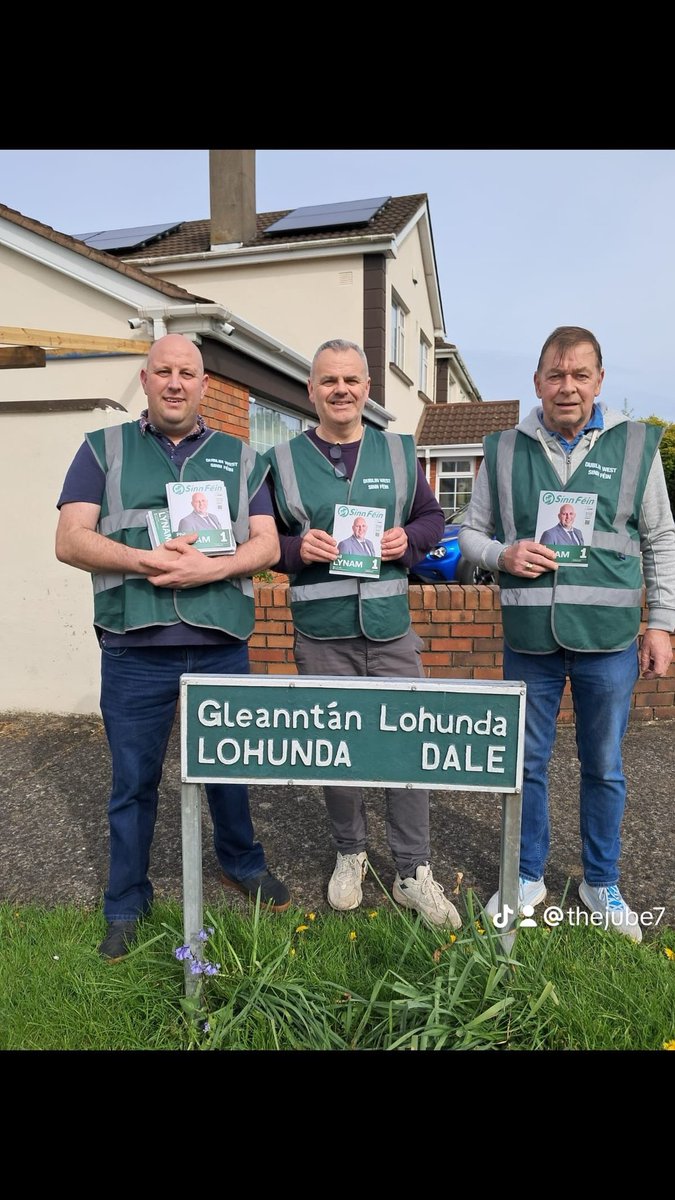 Back out and about today,in the sunshine,in Lohunda with Kevin P Behan Adrian Corr, getting great support from local residents, a big thank you to our hard working Cllr Angela Donnelly for helping out today. 

#YourVoiceYourCommunity
#Time4Change
#Clonsilla
#LE24
#lynnboylan