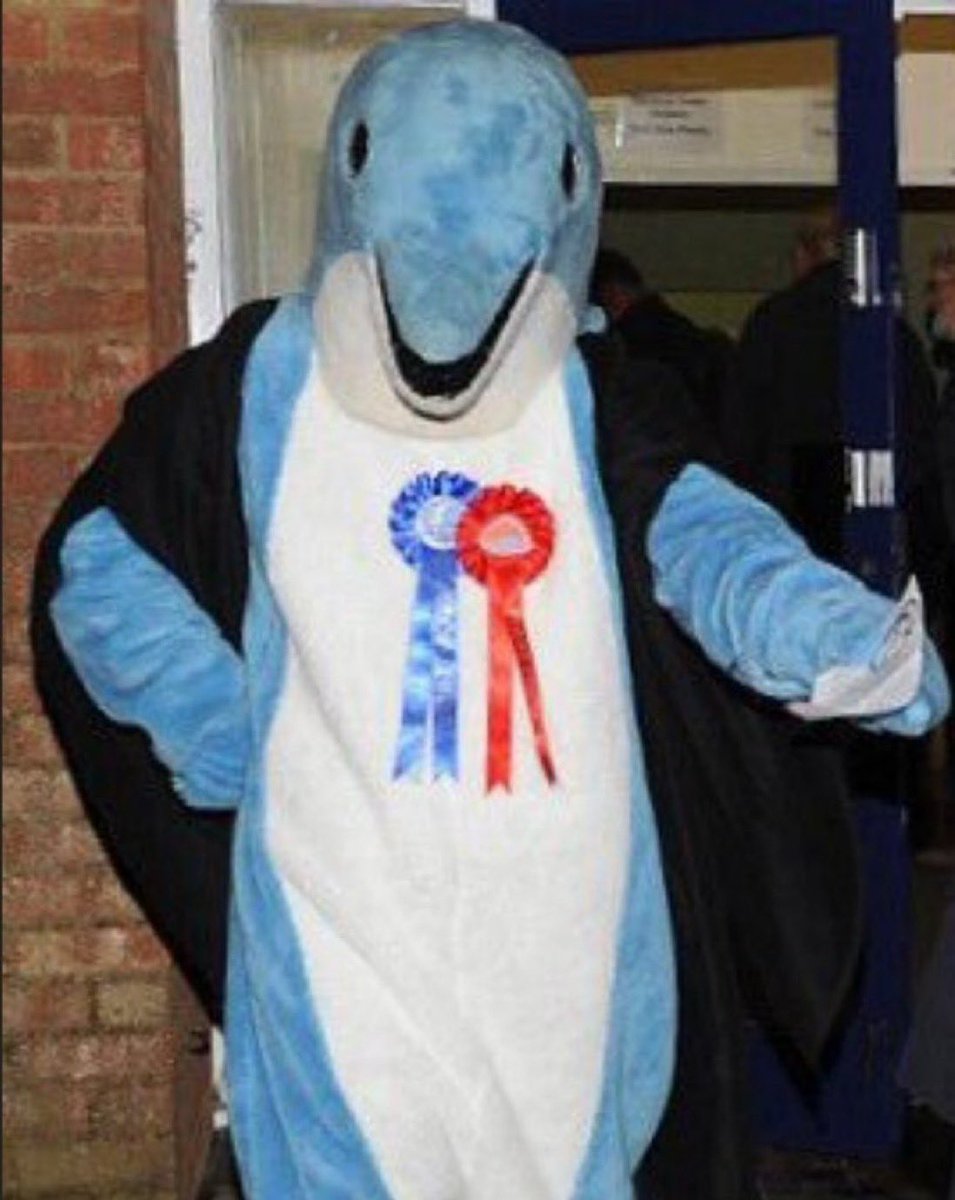 @Nigel_Farage @SadiqKhan No one respects you. Unleash the dolphin.