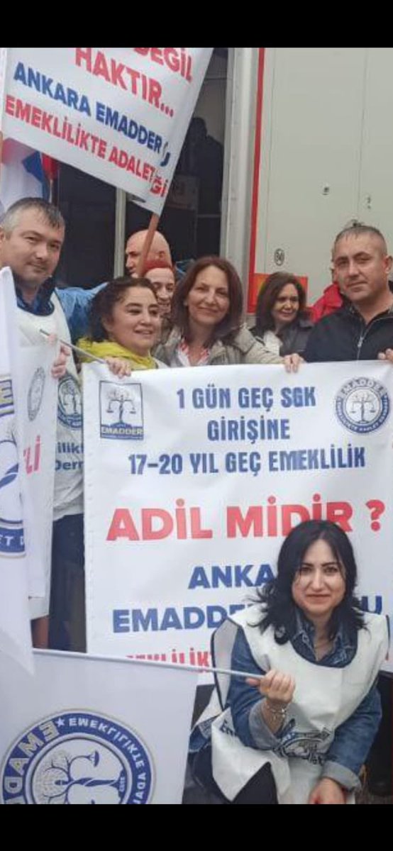 1 Mayıs etkinliklerinde Emadder Ankara Kortejine eşlik ederek mücadelemize destek olan CHP Ankara Milletvekili Sayın Aliye Timisi Ersever Hanım’a teşekkür ederiz. @AliyeErsever @herkesicinCHP @eczozgurozel @alimahir @fethigurer @muratemirchp @ayhanbarut01 @gunaydingokhan