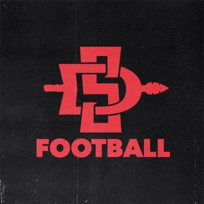 Always great to have the Aztecs stop by! Thank you @AztecFB for coming to talk to the recruits yesterday! #DPP #FindAWay #RecruitDP @dphs_athletics