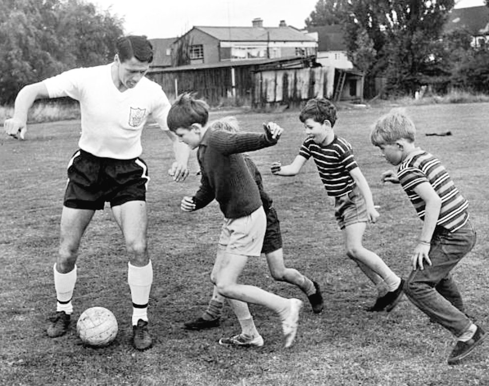 BOBBY ROBSON @FulhamFC 1966