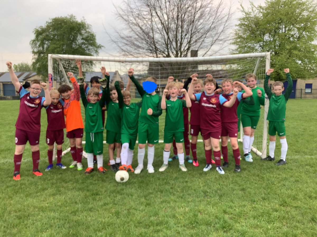 Huge thank you to our friends @HolySpiritHeck for organising and running tonight’s football ⚽️ We really appreciate all your efforts 🙌 @BPS_Trust