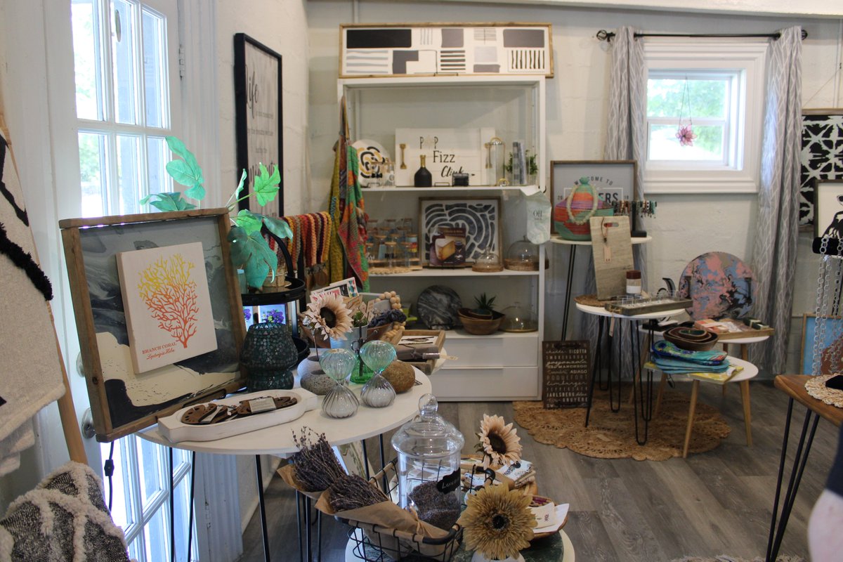 AR Workshop Chamblee is now your DIY and shopping destination! They've officially opened The Boutique at AR Workshop. Shop all weekend to enjoy 10% off everything in the boutique and meet their wonderful staff! #supportsmallbusinesses