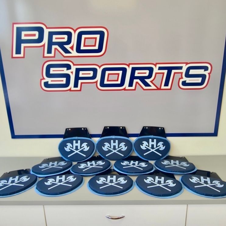 #BackPlates are making their way to the #Vikings of Hoggard High School!💎⚡

Shoutout to Greg Mazza (@Mazza_ProSports) for getting the @JTH_Vikings in #ProSportsCustoms!

@HoggardSports

#KnowTheLogo #MadeInTheUSA #HighSchoolFootball #SportingGoods #ShoulderPads #SportsEquipment