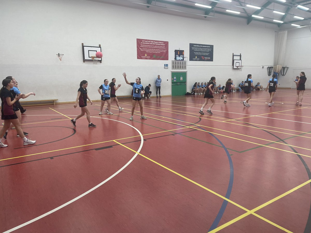 A pleasure to host Drumglass High School from Belfast this afternoon. Two brilliant Netball fixtures! #cslsport @lwtlsports