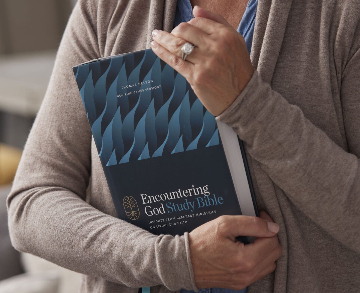 Very excited to share how much I loved the Encountering God Study Bible. Hope you check it out and enter to win one! #ad
trendylatina.com/encountering-g…
#EncounteringGodStudyBibleMIN #EncounteringGodBible #MomentumInfluencerNetwork